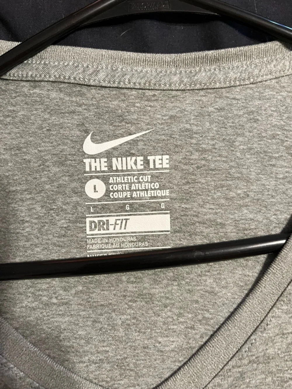 EUC WOMENS NIKE CAPRI SET SIZE LARGE - Picture 4 of 5